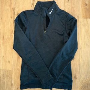 Black Nike pull over